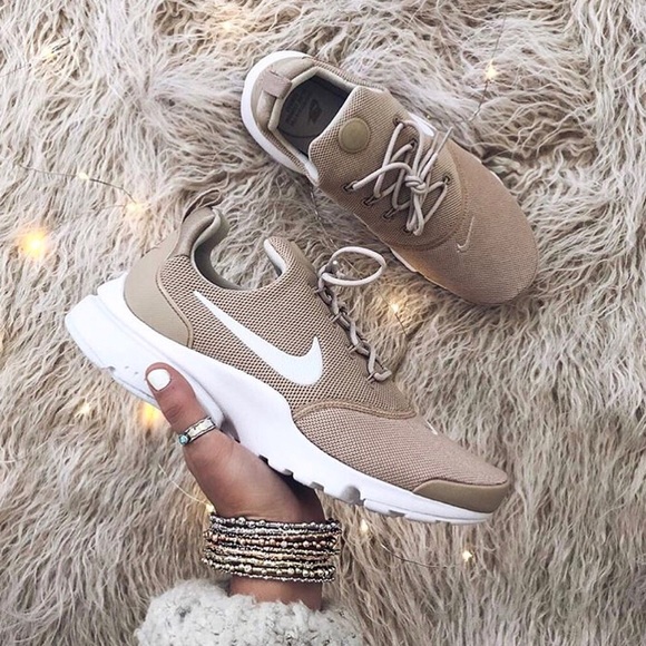 Nike Shoes - Nike presto fly se sneakers